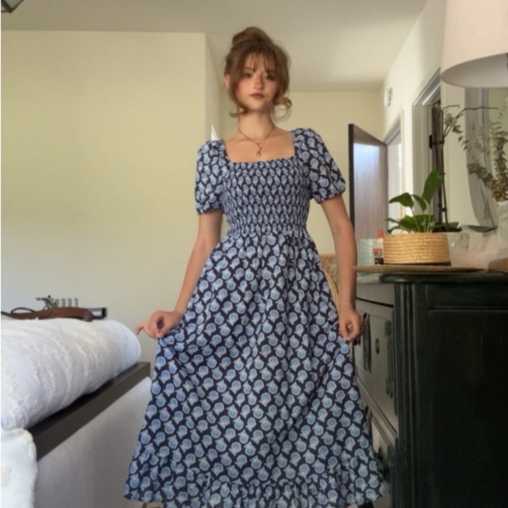 Elegant Blue Floral Dress
